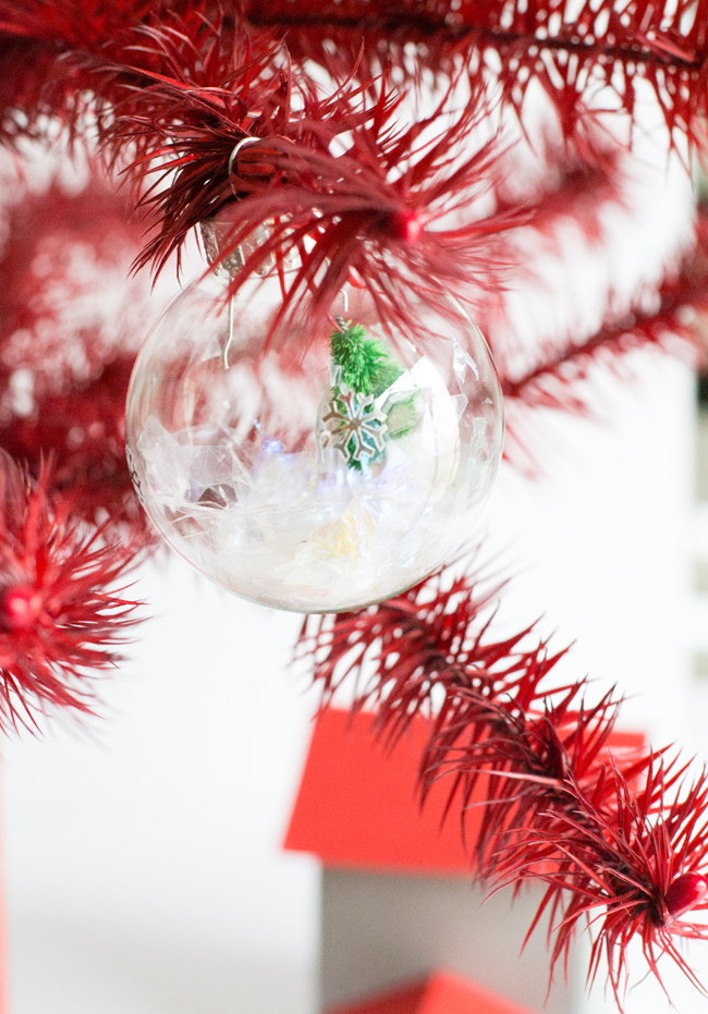 Create your own ornaments using your Cricut Explore and vinyl