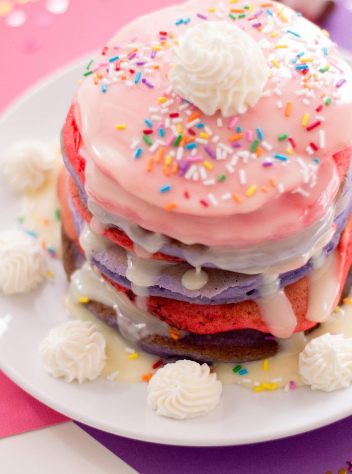 Create a memorable Unicorn Party with these magical Unicorn Pancakes. Its the perfect unicorn party food.