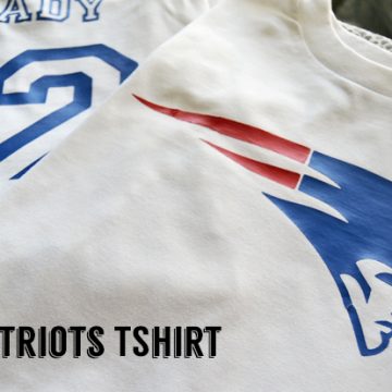 Create these fun Superbowl T-shirts using expressions vinyl. Only on seelindsay.com