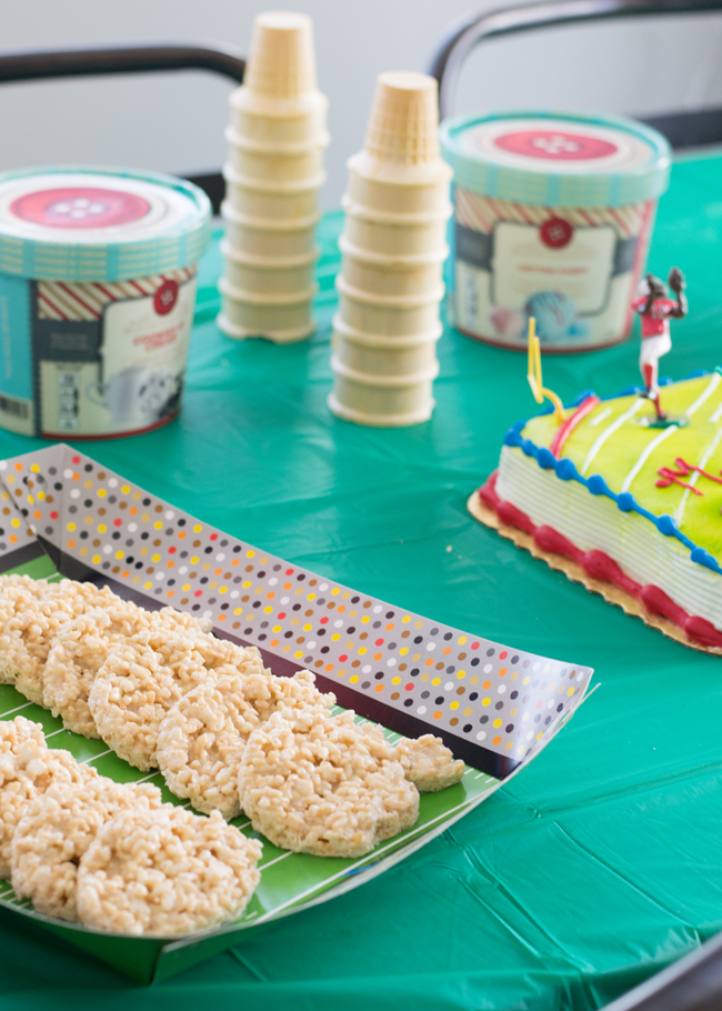 Create a simple football party for kids and adults alike. Perfect for a Superbowl Party