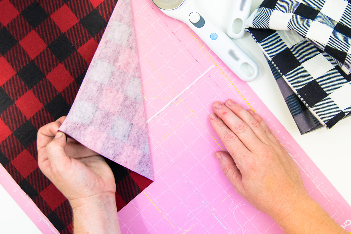 remove fabric from Cricut mat