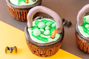 halloween cauldron cupcakes